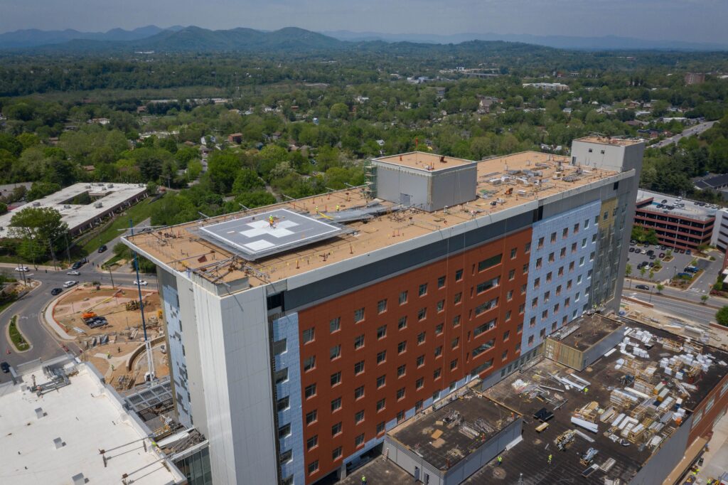 Rooftop helicopter landing pad and marking layout